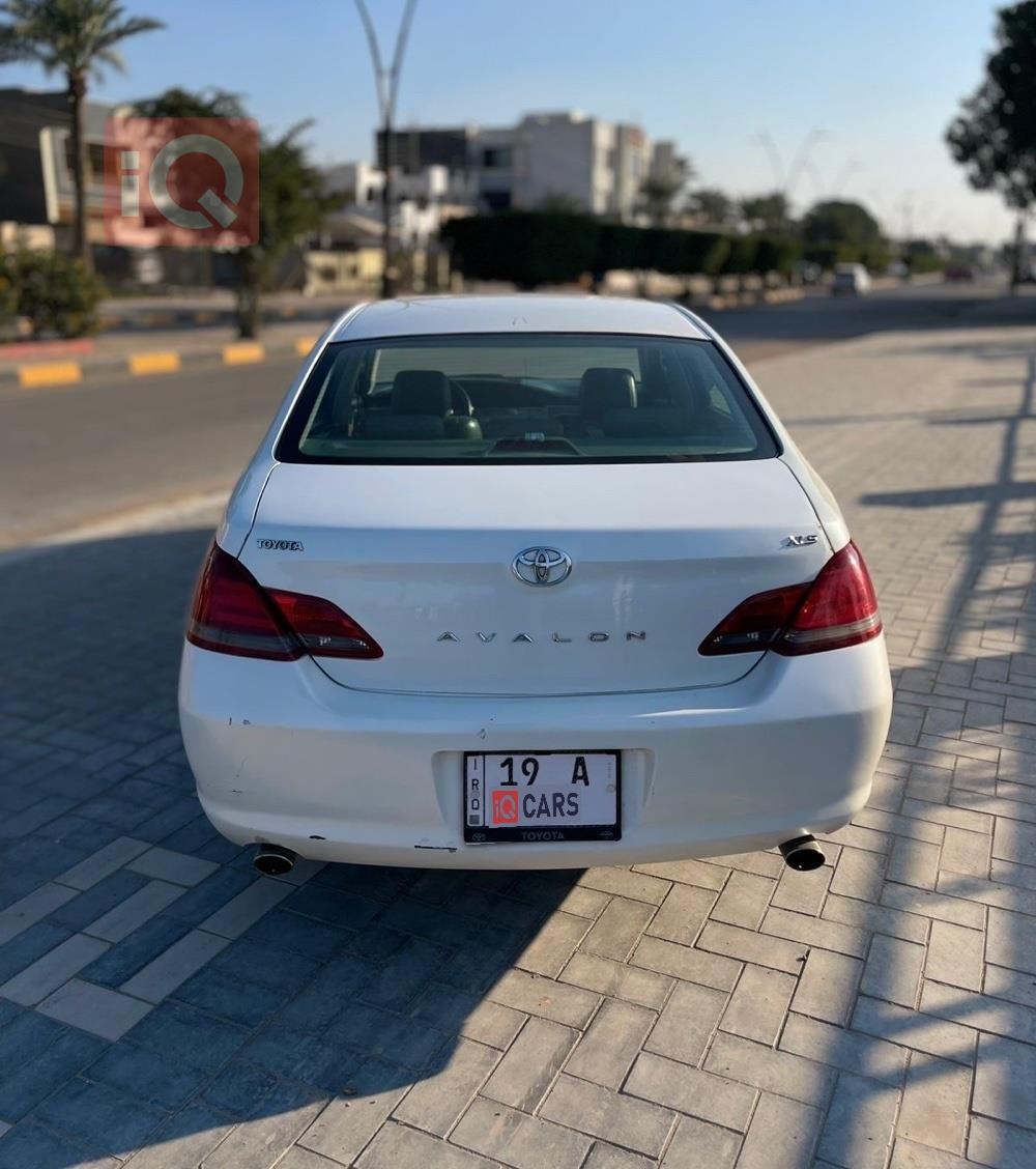 تويوتا أفالون